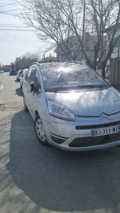 Vând citroen c 4  picaso