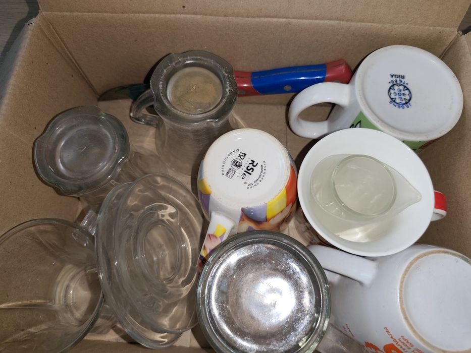 Посуда разная  д.E.c.Я.т.ь  т.ы.с.я.ч