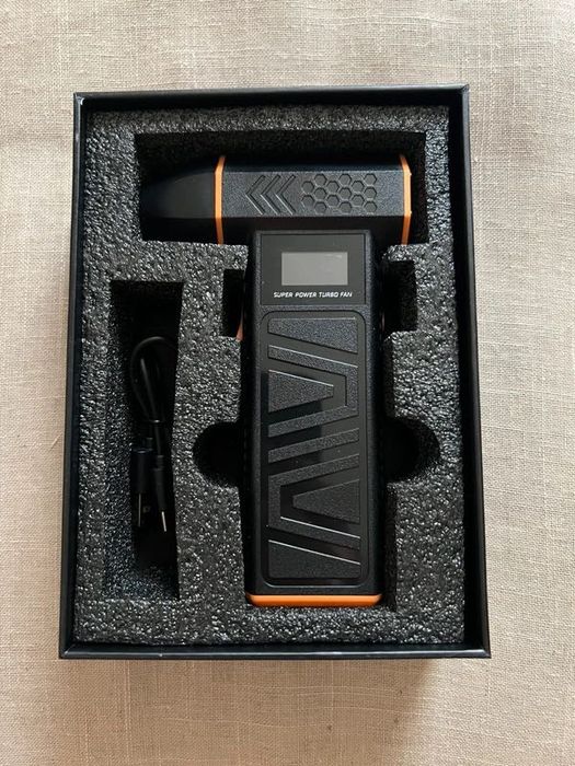 Super Power Turbo Fan A0111 – mini suflantă electrică USB-C cu display