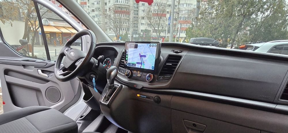 Inchiriere microbuz 7 8 9 locuri,masina 8+1 locuri rent a car 9 sits