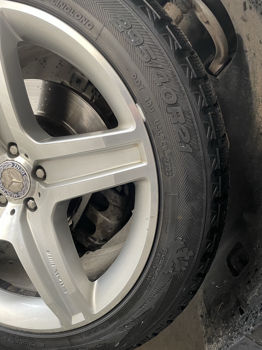 Диски с шинами от GL 500. R21