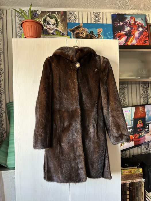 Продам норковую шубу
