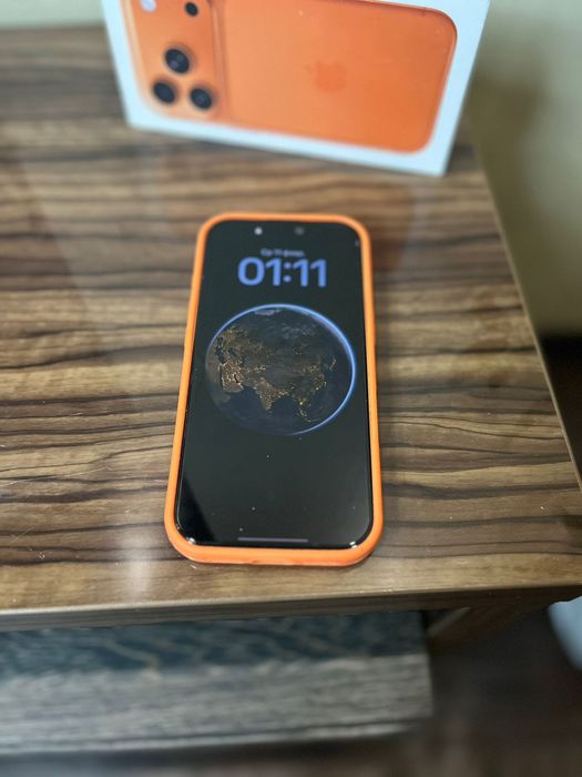 Продам айфон 17 про