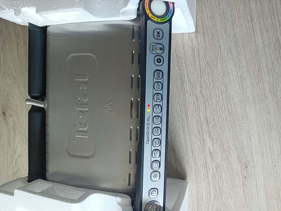 Електрически грил Tefal OptiGrill+ XL