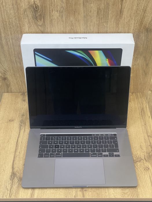 Macbook Pro 16 razmer 1 sikl full karobka