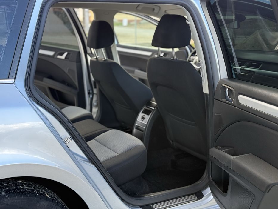 SKODA SUPERB 11/2010 Euro 5 2.0 TDI 143 CP, Automat SE POATE IN RATE