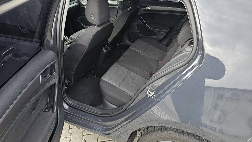 Vw Golf 7  Hatchbeak