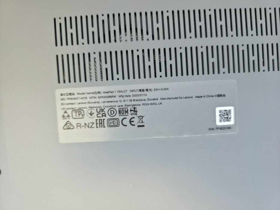 Lenovo ideapad 1