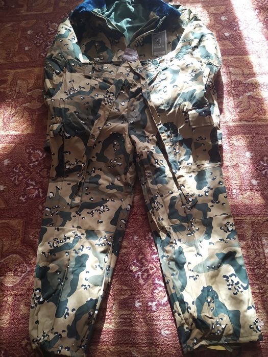 Продам новый зимний комплект.