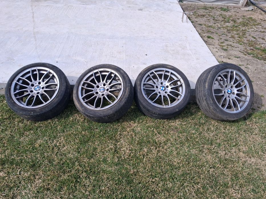 Vând jante BMW  .
