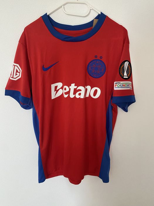 Tricou FCSB semnat de Birligea