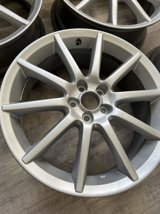 Оригинальные диски subaru legacy specB.