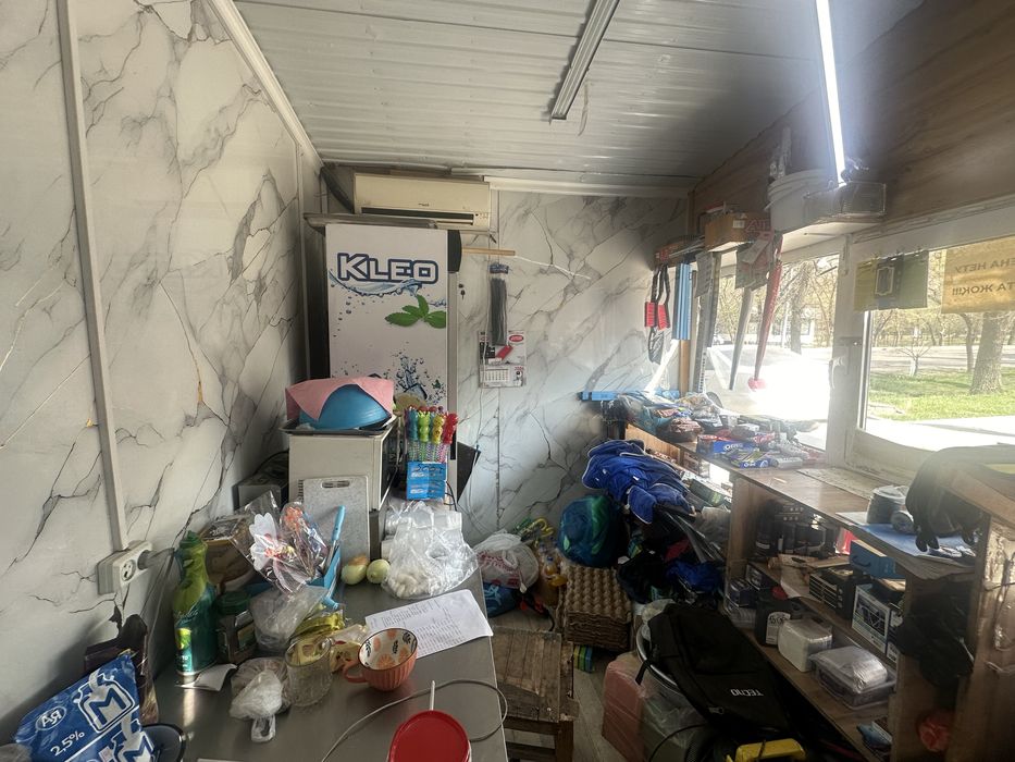 Будка киоска ларек