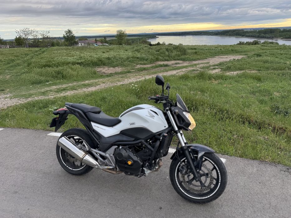Honda nc750s /19.600 km / 2015 / abs