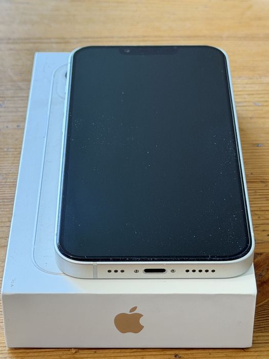 Продам iphone 13 256gb