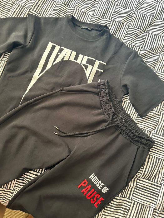 Екип на Pause Jeans+ подарък чорапи