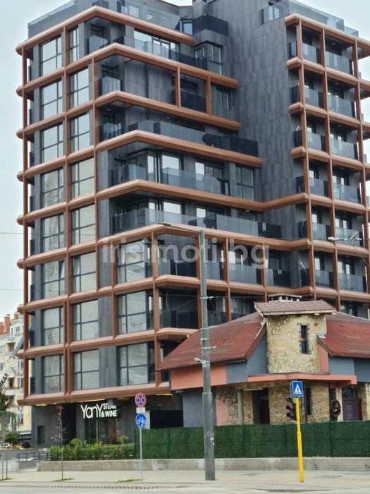 Продава се Тристаен апартамент в София, Манастирски ливади - 110 кв.м за 1470 €/кв.м - Снимка #1