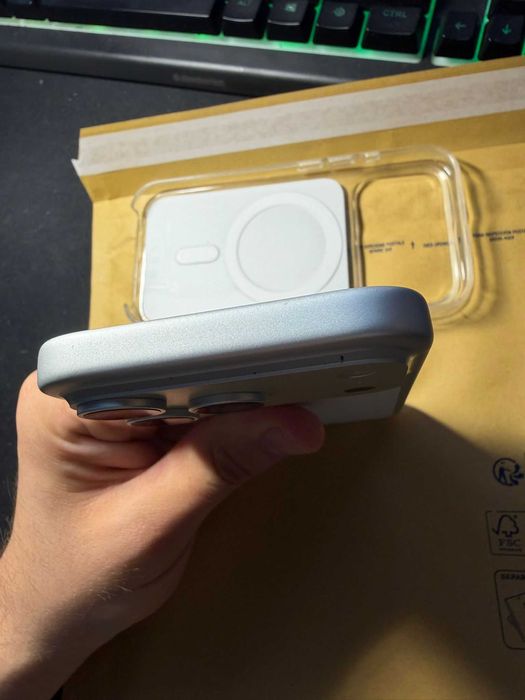 iPhone 17 Pro Silver - defect - Ideal pentru piese