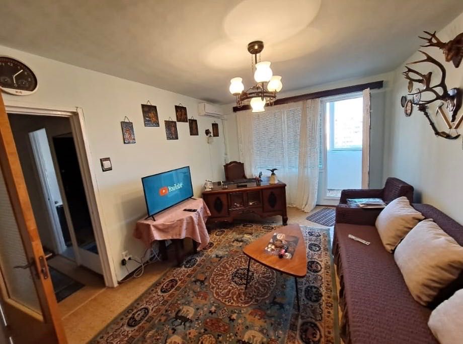 Apt 2 camere 300 euro
