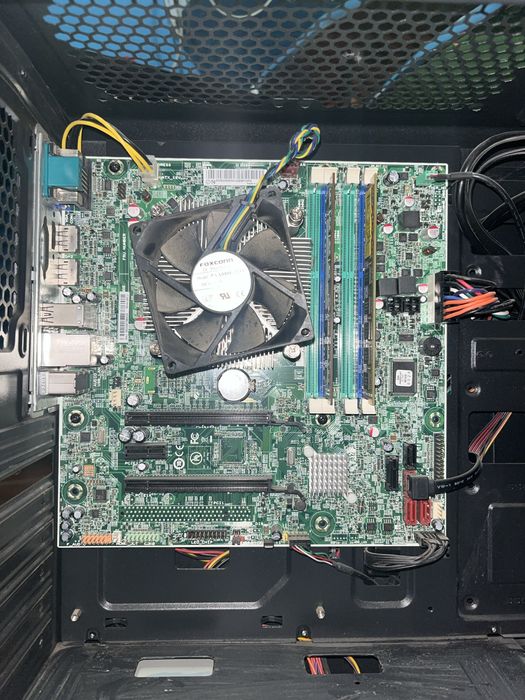 Vand calculator in stare foarte buna