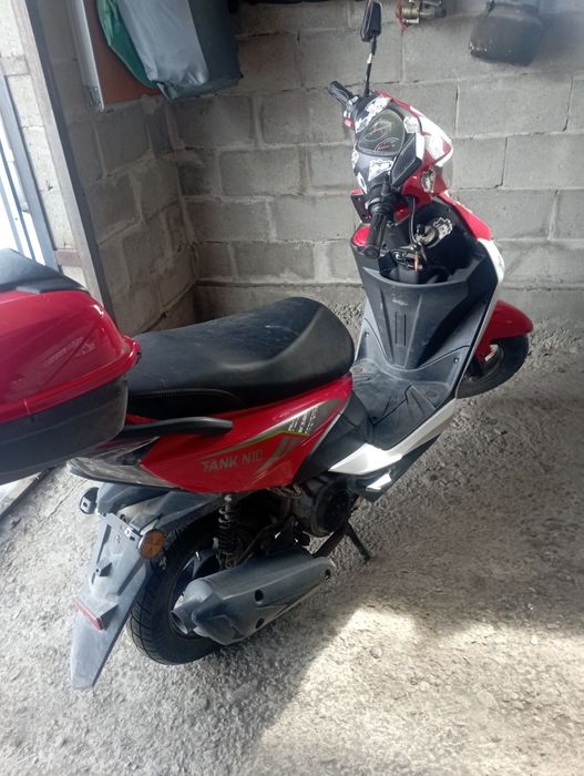 Продам Скутер  Танк N10