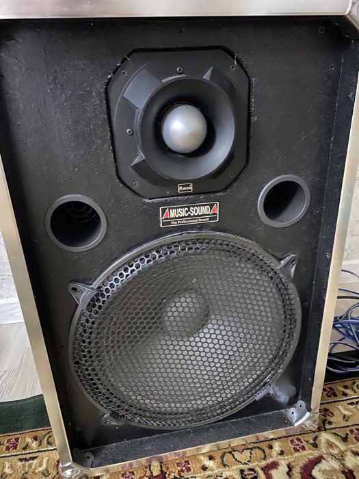 Музикальный апаратура