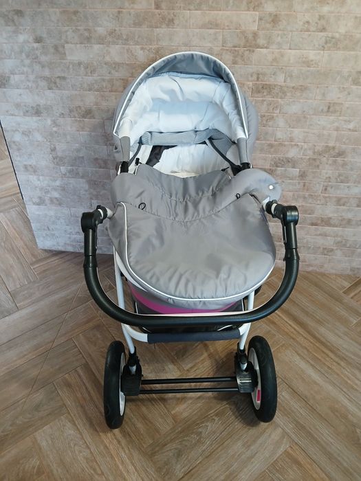 Carucior 3 în 1 Optima Verdi
Suspensia spate reglabila ce  permite un