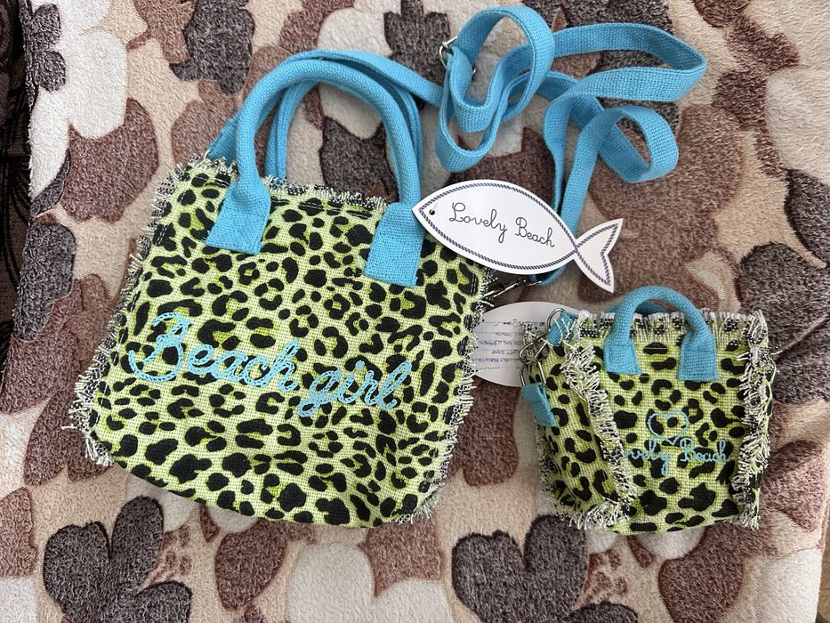 Две чисто нови чантички 20 лв