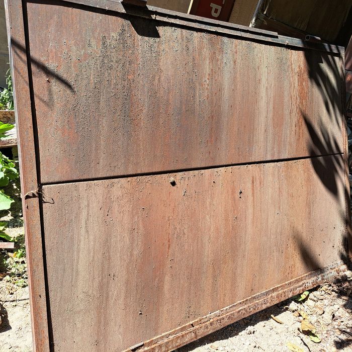 Ворота гаражные .