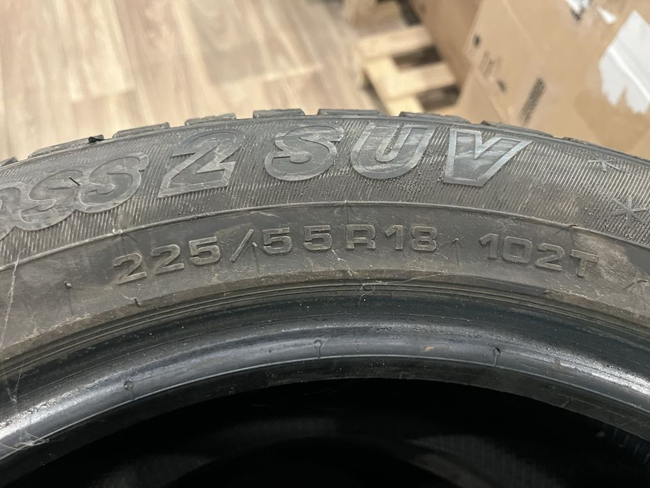 Продам зимнее шины 225/55-18