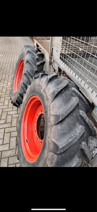Anvelope 12 ,4R24 stare ca  cum se vede in poza