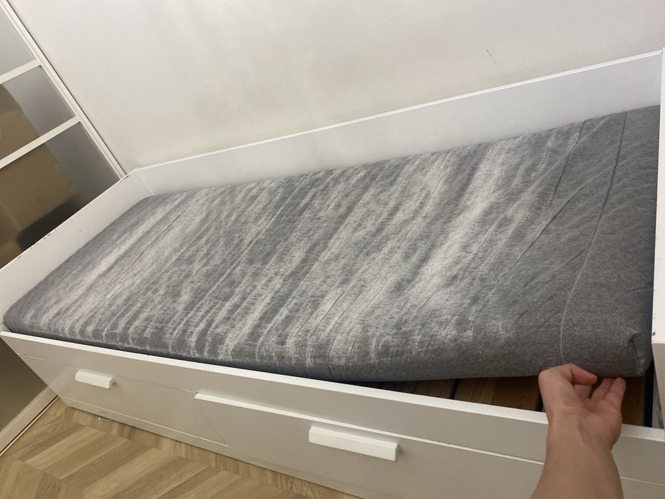 Продам матрас ikea в хорошем состоянии