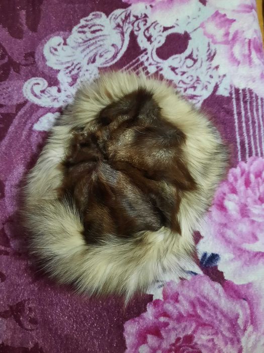 Caciula vulpe polara transport gratuit