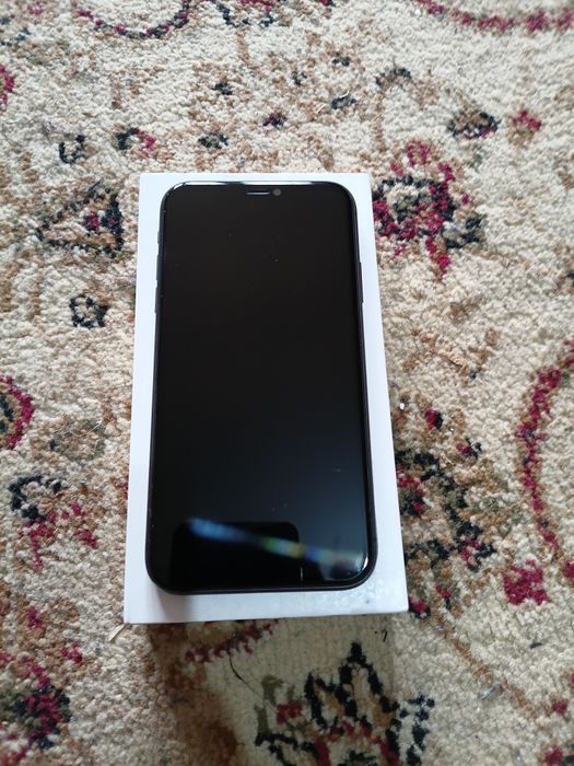 IPhone 11 64 gb в отличном состояние
