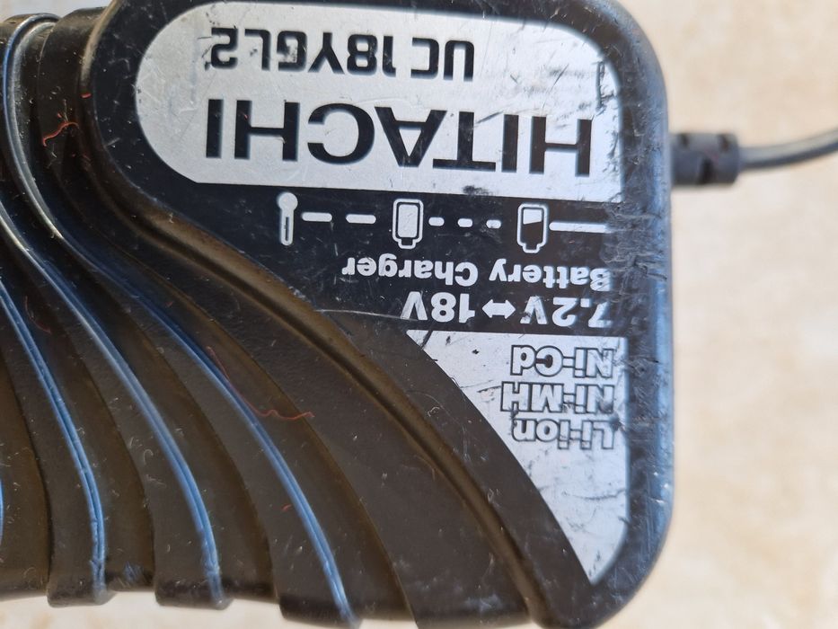 Hitachi UC 18YGL 2 , BCL 1415  - incarcator si acumulator