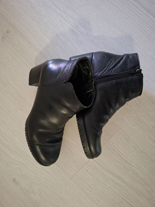Vand incaltaminte din piele
