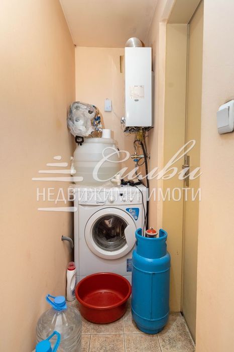 Продава се Едностаен апартамент в Шумен, Добруджански - 44 кв.м за 1391 €/кв.м - Снимка #6