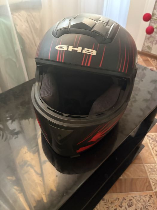 Продам шлем на мотоцикл