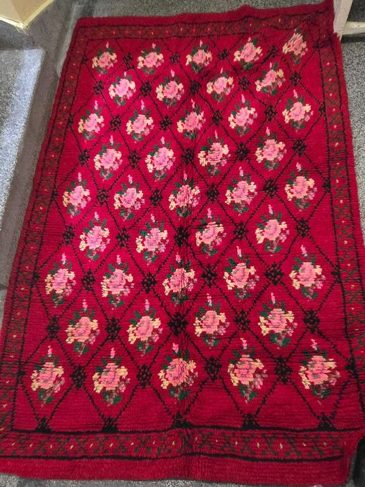 Китеници,  ръчна изработка 2 бр. Бели , по 80 лв. бр.