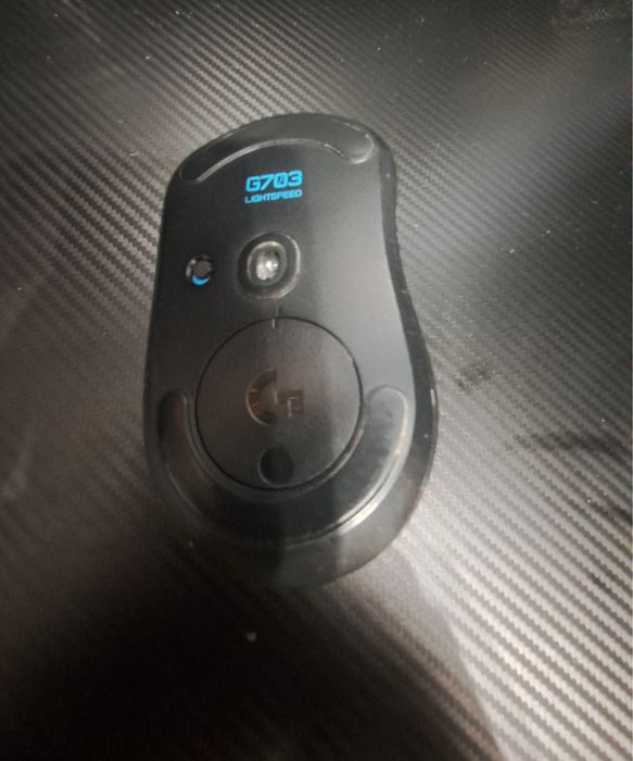 Logitech G703 Lightspeed – запазена, оригинал, с всички аксесоари