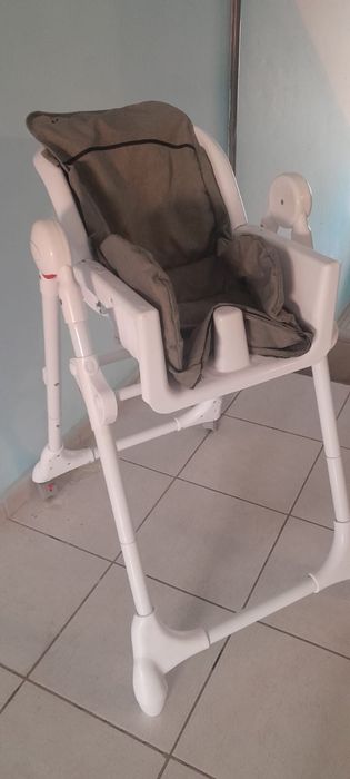 Продам стульчик для кормления