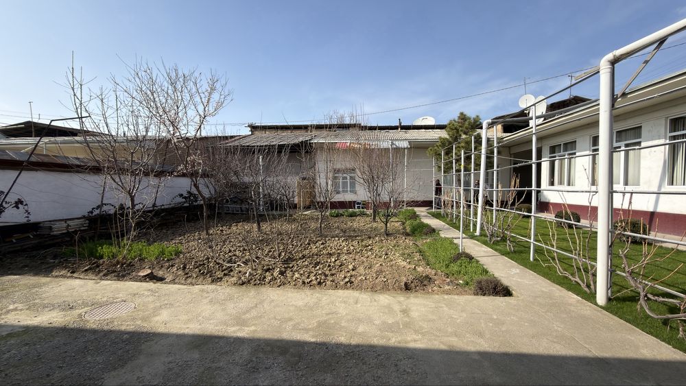 Охунбобоев Олмазор 6,8 сотки вдоль дороги