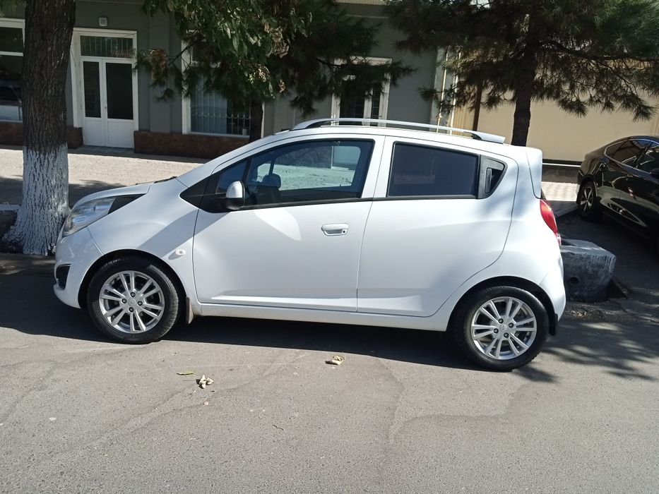 Спарк 2022.автомат коробка.1.25 мотор.пропан якинда к,уйилган.