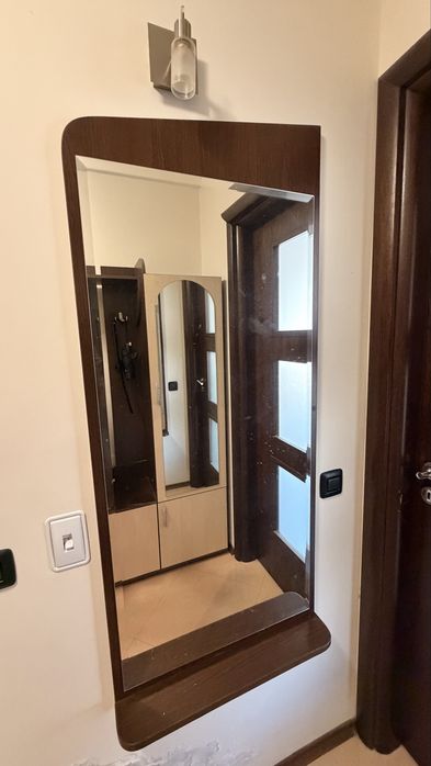 Продавам модерно портманто за антре – 80 €