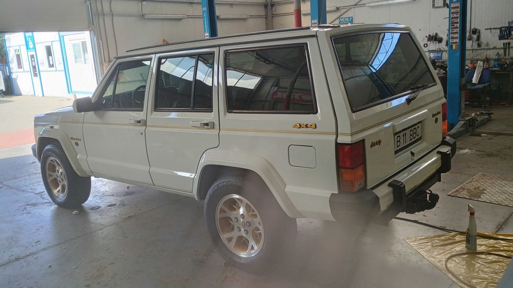 Jeep Cheroke 2.1 td istoric