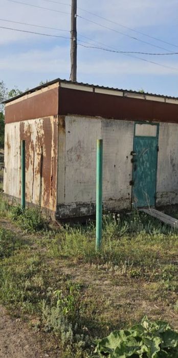 Контейнер,железное помешение