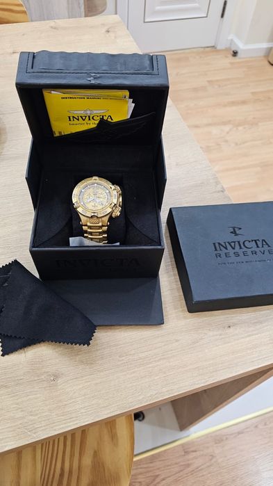 Продам мужские часы