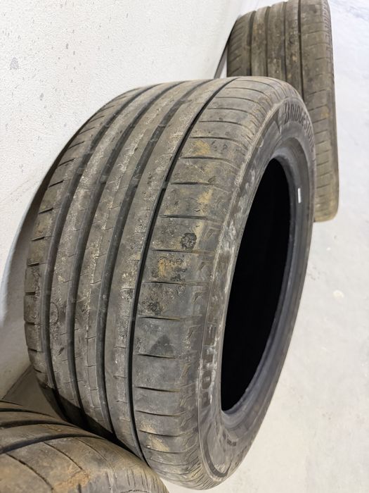 Гуми 19-ки 255/50/19 , 285/45/19 Bridgestone Potenza