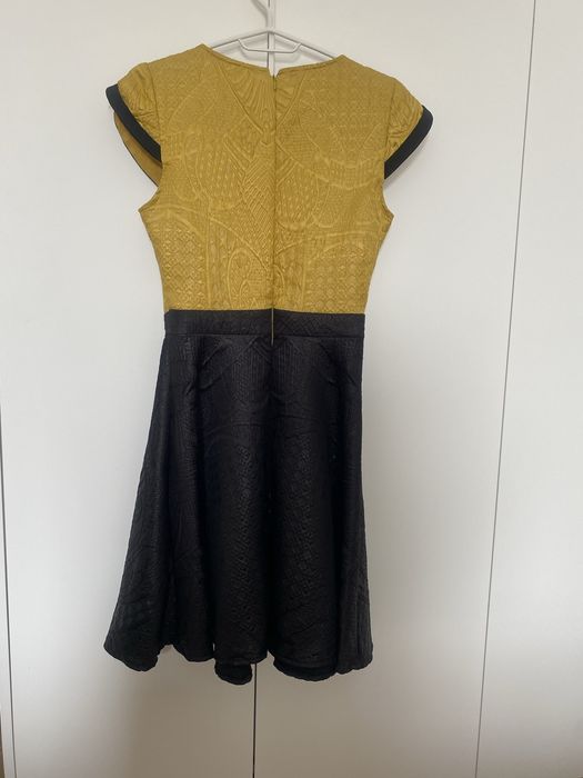 Дамска рокля-класическа кройка