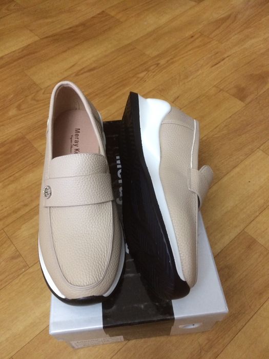 Продам новые лоферы